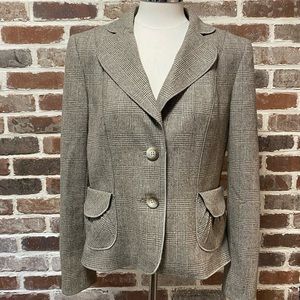 Lovely tailored blazer